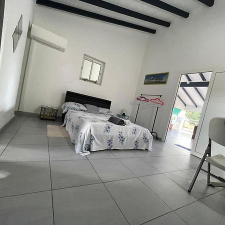 Jg Chambre Double Sainte-Anne  Buitenkant foto